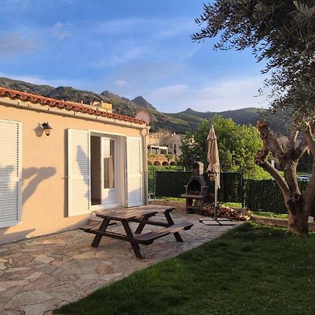 Gite A L'Ombre Du Clocher Calenzana Exterior foto